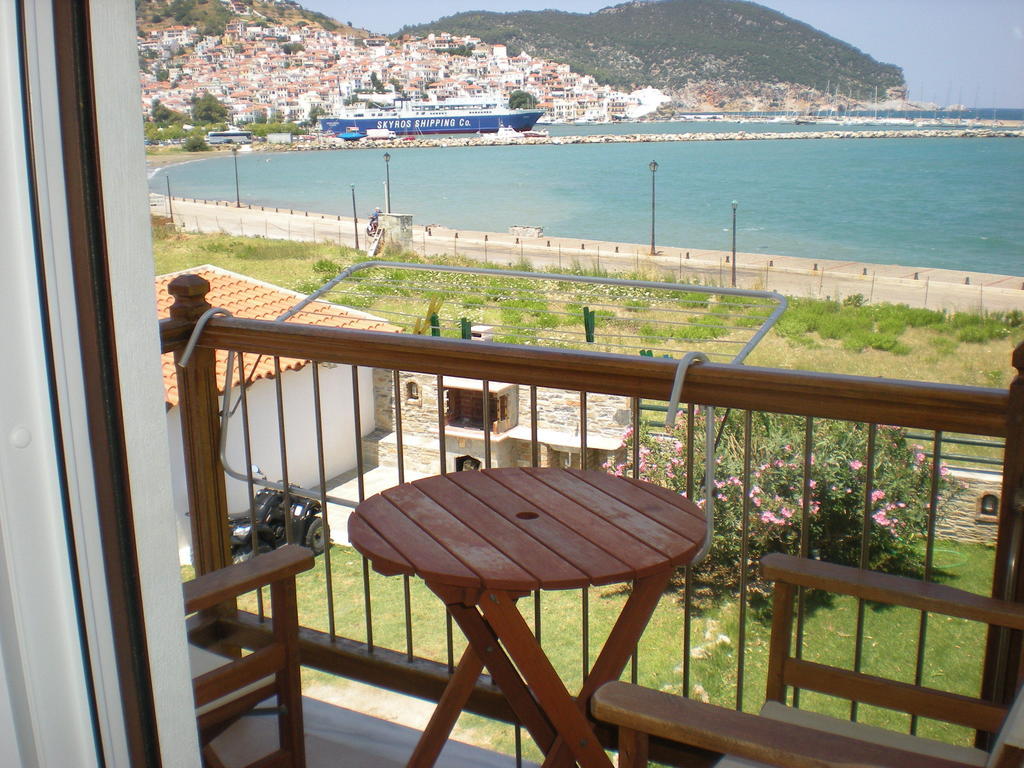 Antonios * Skopelos Town