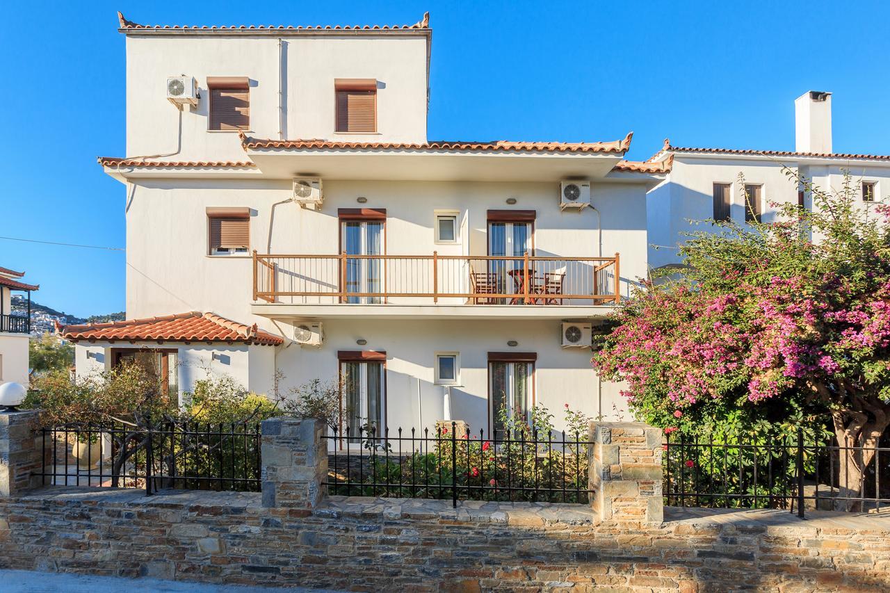 Antonios Apartment *